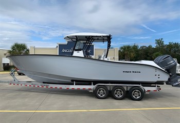 2023 Cape Horn 32T Gray Boat